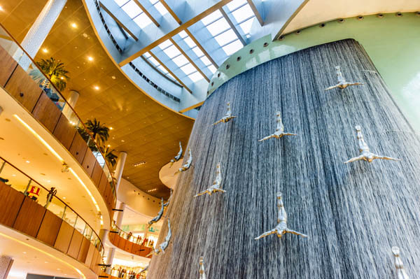 阿聯(lián)酋迪拜購物中心室內(nèi)人造瀑布001-銳景